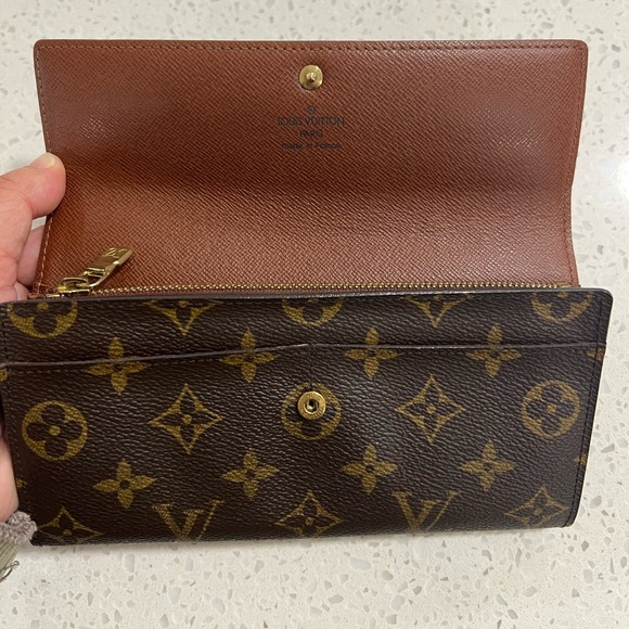 Louis Vuitton Sarah Wallet - Picture 3 of 8